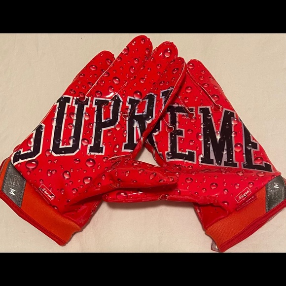 supreme nfl gloves